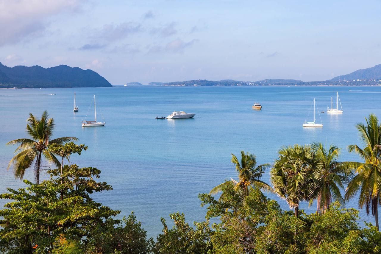 บายเดอะซี 3* Cape Panwa